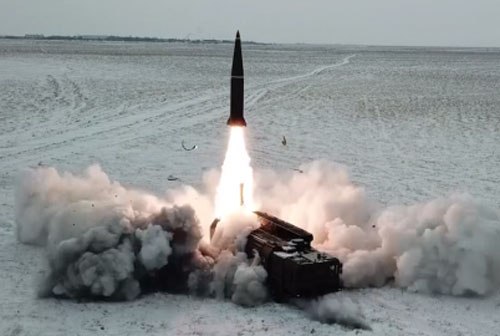 Iskander bắn lệch mục tiêu 6 km