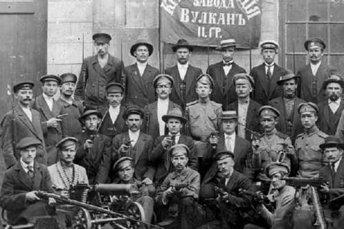 Các nguồn tài chính giúp đảng Bolshevik làm Cách mạng Tháng Mười