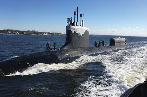 M&#x1EF9; mua th&#xEA;m t&#xE0;u ng&#x1EA7;m mang c&#x1EA3; kho t&#xEA;n l&#x1EED;a