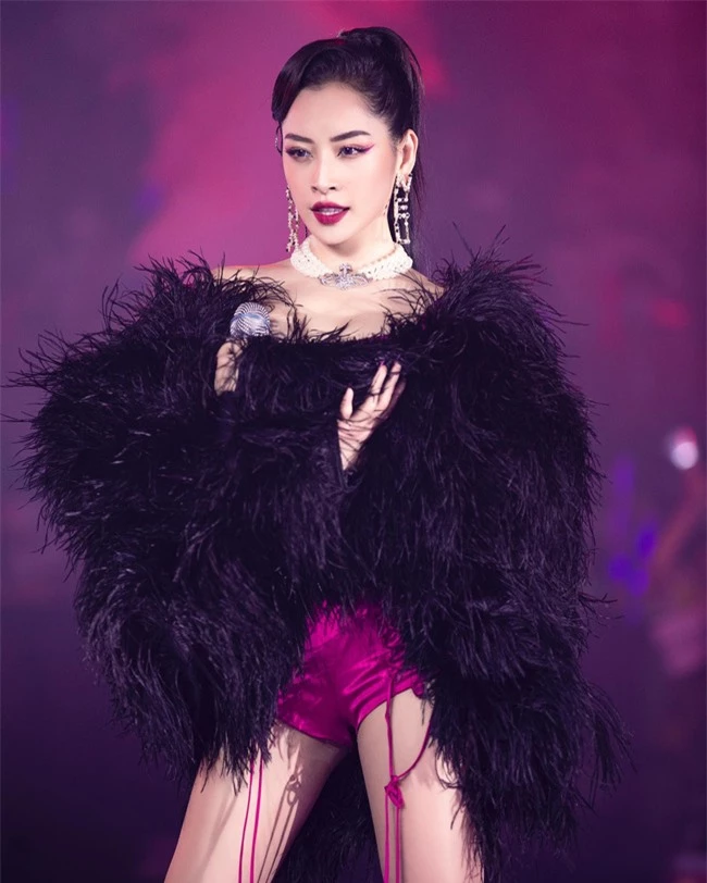 Chi Pu biểu diễn cùng Chung Ha, ATEEZ và loạt sao Châu Á tại lễ hội âm nhạc quốc tế - Ảnh 3.