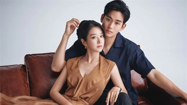 Hyun Bin - Son Ye Jin bị &quot;đàn em&quot; Kim Soo Hyun - Seo Ye Jin giật mất giải thưởng lớn, &quot;Hạ cánh nơi anh&quot; có tất cả nhưng thiếu may mắn - Ảnh 2.