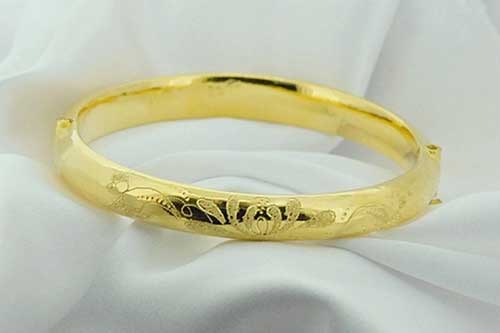 Mẹo cực hay giúp làm mới trang sức vàng bạc tại nhà