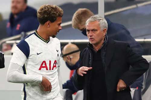 Jose Mourinho và 'những quân bài trong tay áo'