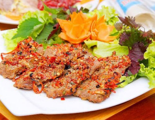 Cuối tuần vào bếp làm bắp bò nướng muối ớt thơm lừng