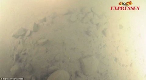 UFO dưới biển Baltic chỉ là tảng đá?