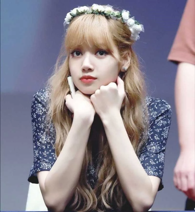 4. Lisa (BLACKPINK).