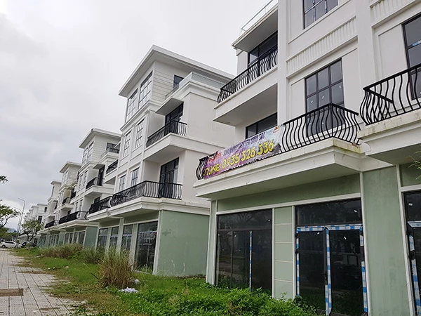 Hàng loạt khu nhà ở thương mại ở Đà Nẵng không tiêu thụ được sản phẩm, xây xong bỏ trống, không có người ở