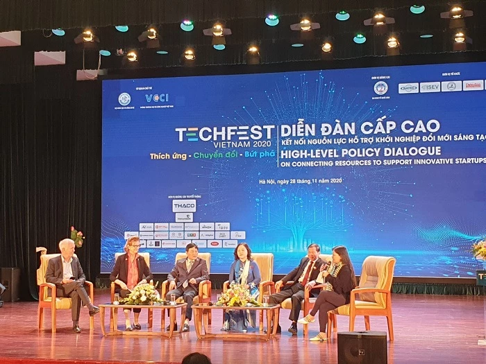 Ông Hoàng Quang Phòng - Phó Chủ tịch VCCI khẳng định “Khởi nghiệp và khởi nghiệp sáng tạo là động cơ chính để kinh tế đất nước phát triển bền vững”