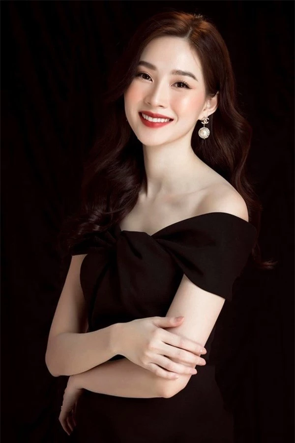 3 người đẹp số hưởng nhất lịch sử Hoa hậu Việt Nam: Chồng đẹp, con xinh, tài sản gây choáng ngợp - Ảnh 11.