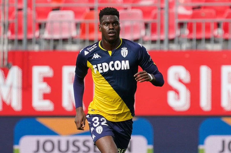 Trung vệ: Benoit Badiashile (AS Monaco, 19 tuổi, định giá chuyển nhượng: 25 triệu euro).