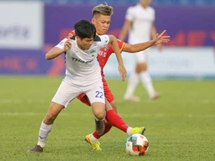 Chuyển nhượng V.League: TP.HCM mượn Thanh Hậu từ HAGL