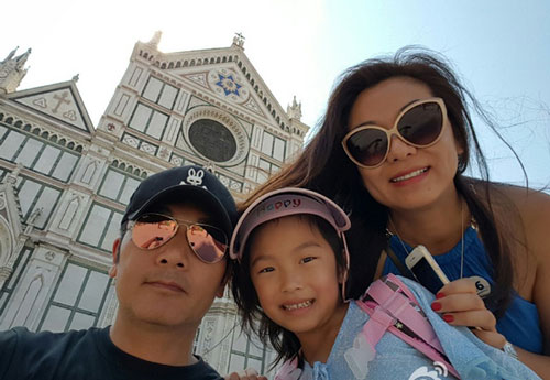 “Richard Gere của Hong Kong”: Vợ tôi không đẹp nhưng nhân cách sáng ngời