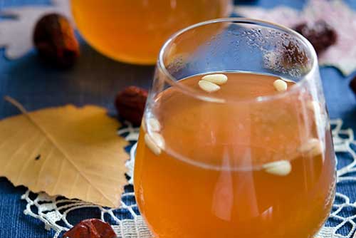 Nước lê gừng ấm bụng, trị ho giải cảm ngày giao mùa