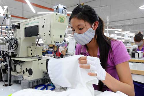 Xuất khẩu dệt may giảm sau 25 năm tăng trưởng liên tục