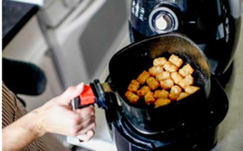 Muốn nồi chiên không dầu dùng được lâu dài, nhất định không được bỏ qua những mẹo này