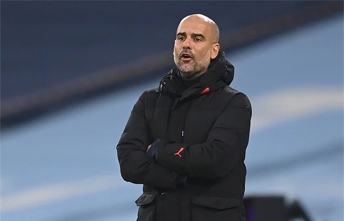 Pep vẫn đầy ưu tư cho tương lai của Man City