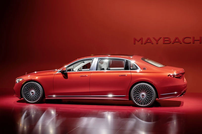 Mercedes-Maybach S-Class 2021. 