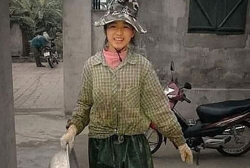 Ảnh tân Hoa hậu Đỗ Thị Hà lấm lem đi cấy gây sốt trên mạng