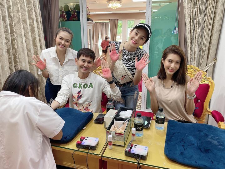 Khám phá trào lưu xăm chỉ tay tìm may mắn ở Thái Lan