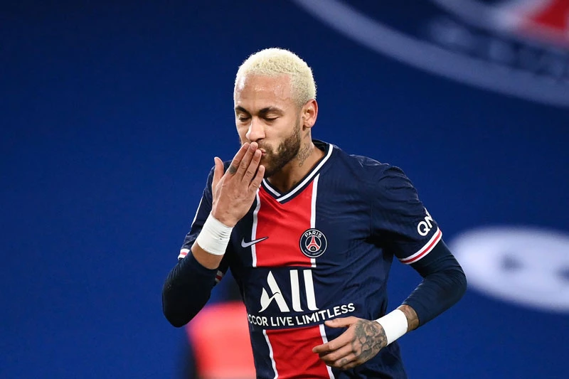 Tiền vệ trái: Neymar (PSG).