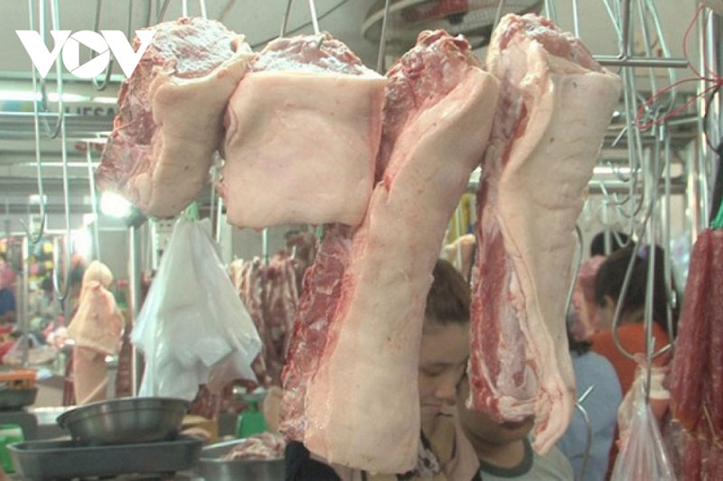 Không lo sốt giá thịt lợn những tháng cuối năm