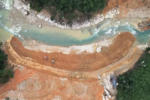 Sẽ chặn dòng tại đập bê tông Rào Trăng 3 để tìm kiếm người mất tích