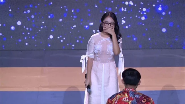 Quán quân Vietnam Idol - Hồ Văn Cường khác lạ, đứng chung với Phương Mỹ Chi mà không thể nhận ra - Ảnh 6.