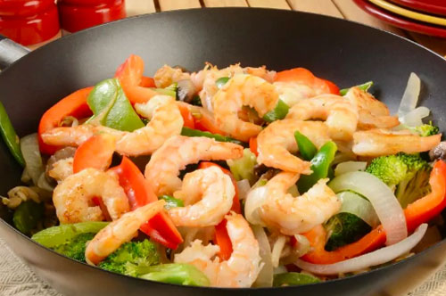 Cách làm tôm xào thập cẩm thơm ngon, đẹp mắt