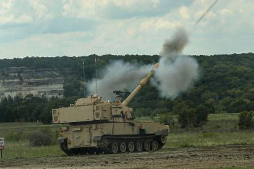 Siêu pháo tự hành Mỹ 'nhả' đạn