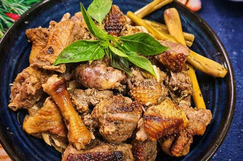 Luộc ngan mãi cũng chán, mẹ đảm làm ngay nồi ngan giả cầy ngon ngây ngất