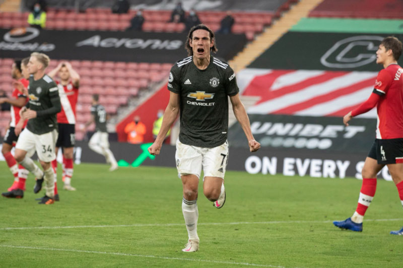 Cavani phản pháo sau nghi vấn phân biệt chủng tộc
