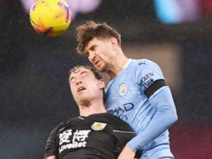 "Bình minh" mới cho John Stones?