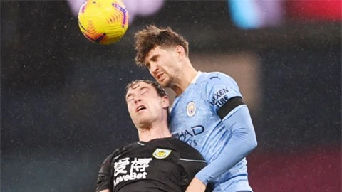 Bình minh mới cho John Stones?