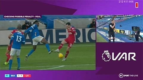 VAR khiến Liverpool tức điên