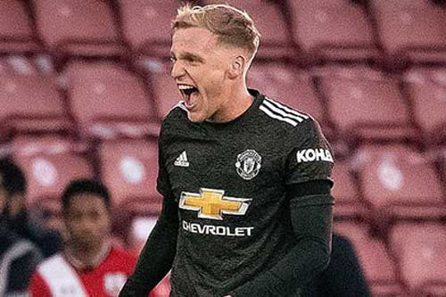 Bruno Fernandes muốn thi đấu nhiều hơn với Van de Beek