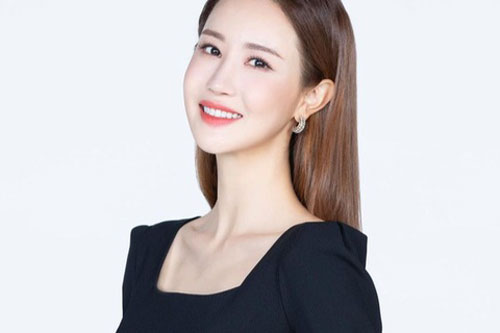 Bất ngờ trước diện mạo mới của "nữ hoàng dao kéo" Lee Da Hae