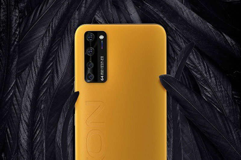Smartphone 5G, RAM 12 GB, sạc 30W, mặt lưng bằng da, camera selfie ẩn dưới màn hình