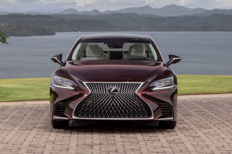 Bảng giá xe Lexus tháng 12/2020: Thêm sản phẩm mới