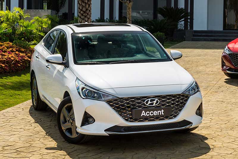 XE HOT (2/12): Hyundai Accent 2021 ra mắt tại VN, Toyota Fortuner 2021 có thêm bản động cơ V6