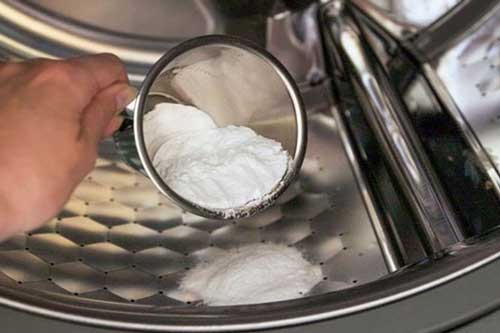 Thả nắm muối vào máy giặt tưởng "rảnh rỗi sinh nông nổi", biết công dụng ai cũng muốn học theo