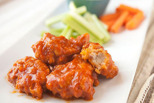 Cách làm gà xào tỏi dầu hào thơm ngon, cực hao cơm