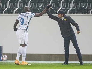 Romelu Lukaku thăng hoa tại Inter: 'Voi chiến thỏa sức tung hoành nơi rừng thiêng'