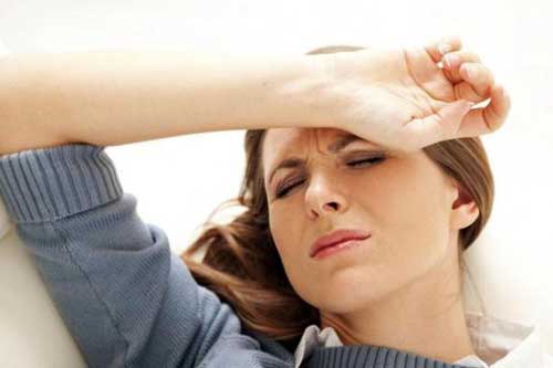 Nguyên nhân và cách phòng tránh những cơn đau đầu do thay đổi thời tiết