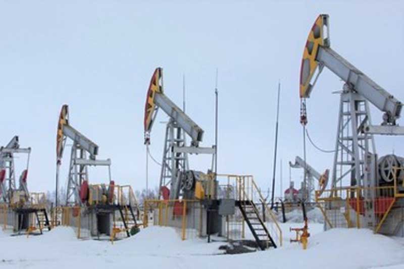 Giá xăng, dầu (3/12): Nhảy vọt