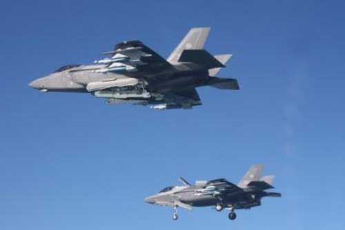 F-35 gặp nguy hiểm khi bay với chế độ 'quái thú'