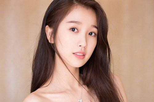 Gia đình "Thánh biểu cảm" Ngu Thư Hân bị tố nợ nần, phá sản