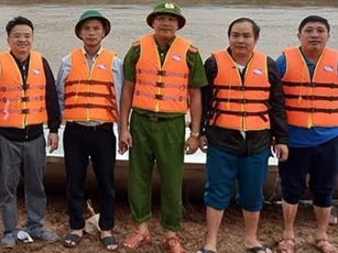 Cộng đồng Người Việt ở Nga hỗ trợ  trên 1,5 tỷ đồng cho đồng bào vùng lũ Miền Trung