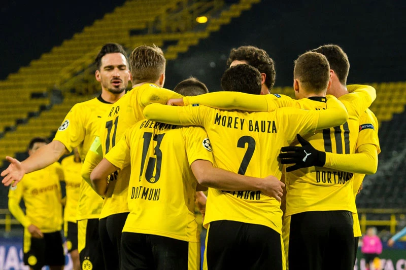 Dortmund vừa giành vé đi tiếp.