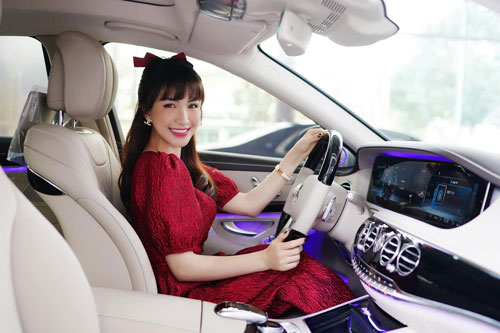 Hòa Minzy tậu xế hộp 5 tỷ, thay lời chứng minh sở hữu khối tài sản không phải dạng vừa