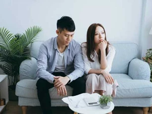 Ngay đêm tân hôn tôi đã phải thức trắng, nhưng vừa nói nguyên nhân thì vợ chồng cãi nhau và vợ đòi phân phòng ngủ riêng